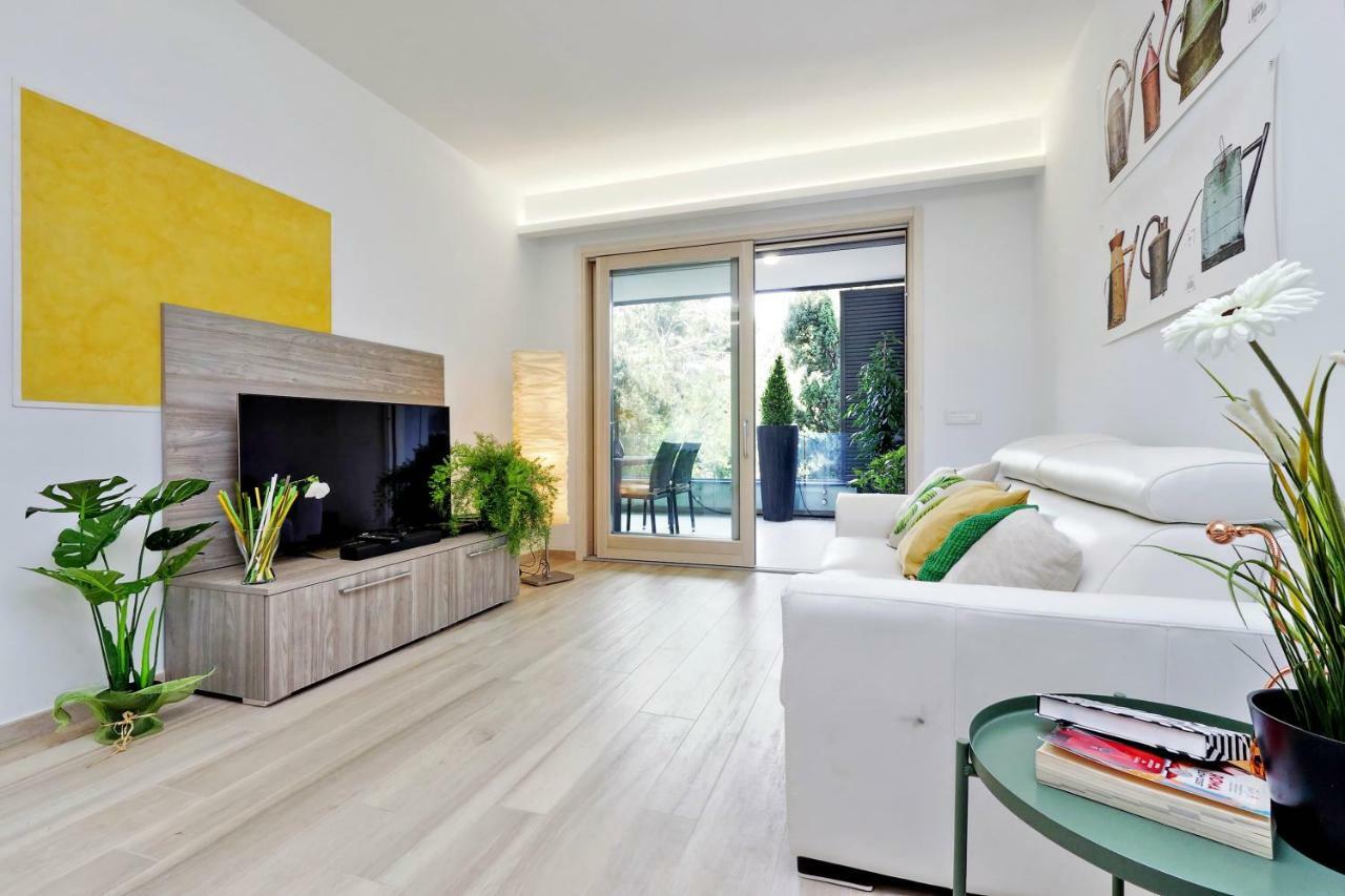 Green Terraced Apartment. 3 Stops From Colosseum Exteriér fotografie